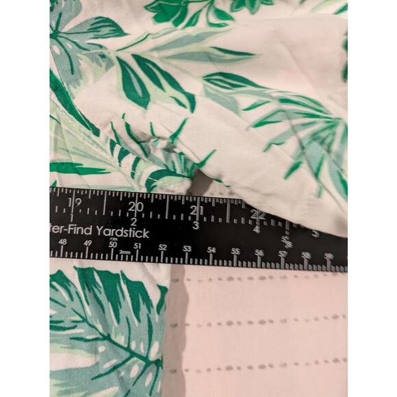 C&C California Tropical Leaf Print Short Sleeve Shirt Summer Men Medium Hawaiian - Picture 6 of 8